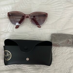 Brand new Ray-Ban sunglasses. Size 59-20 130 2n